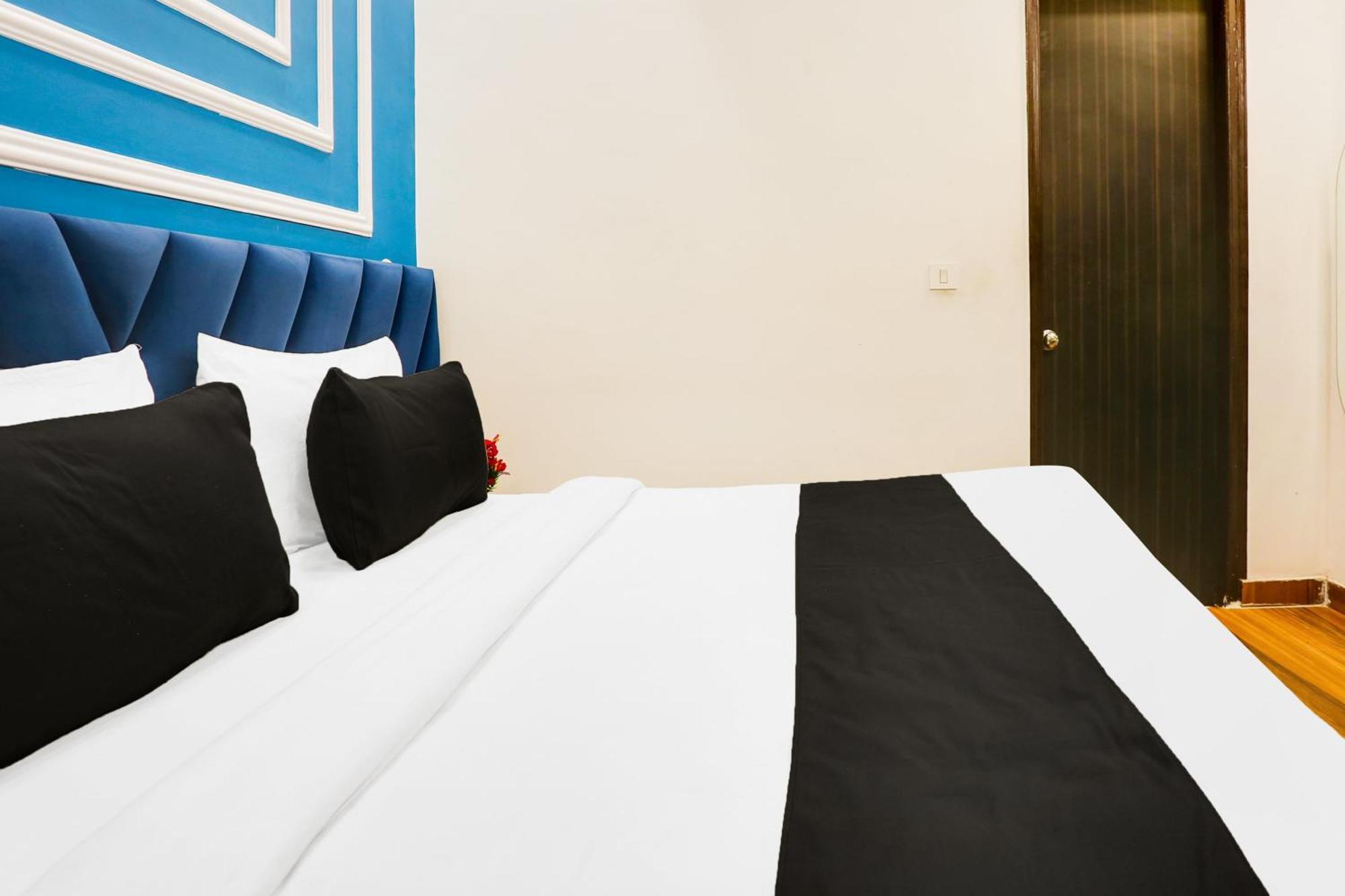 Hotel O Royal Guest House Garhi Harsaru 外观 照片